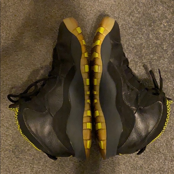 Jordan’s - Picture 3 of 6